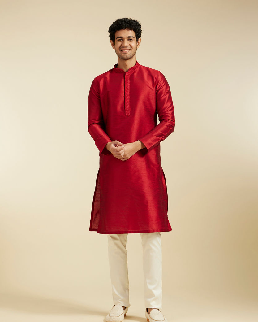 Diwas Men Maroon Red Plain Kurta With Embroidered Collar