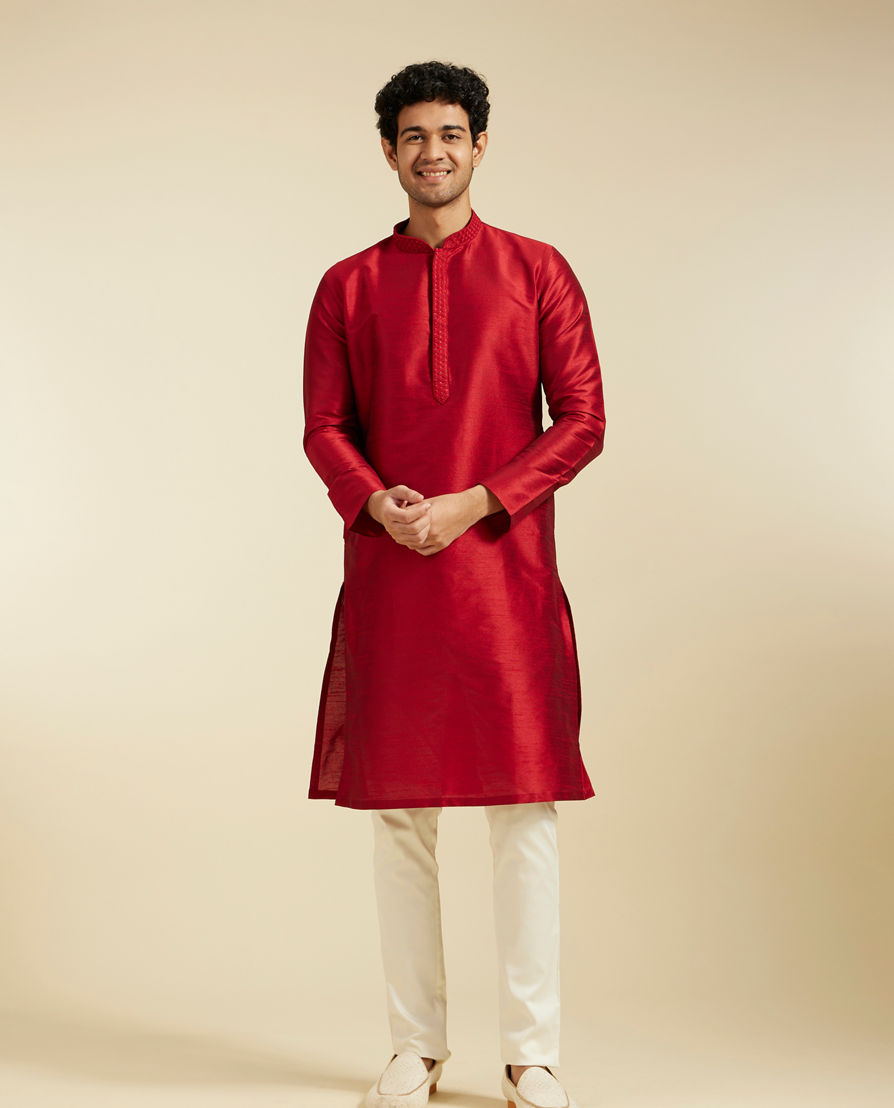 Diwas Men Maroon Red Plain Kurta With Embroidered Collar