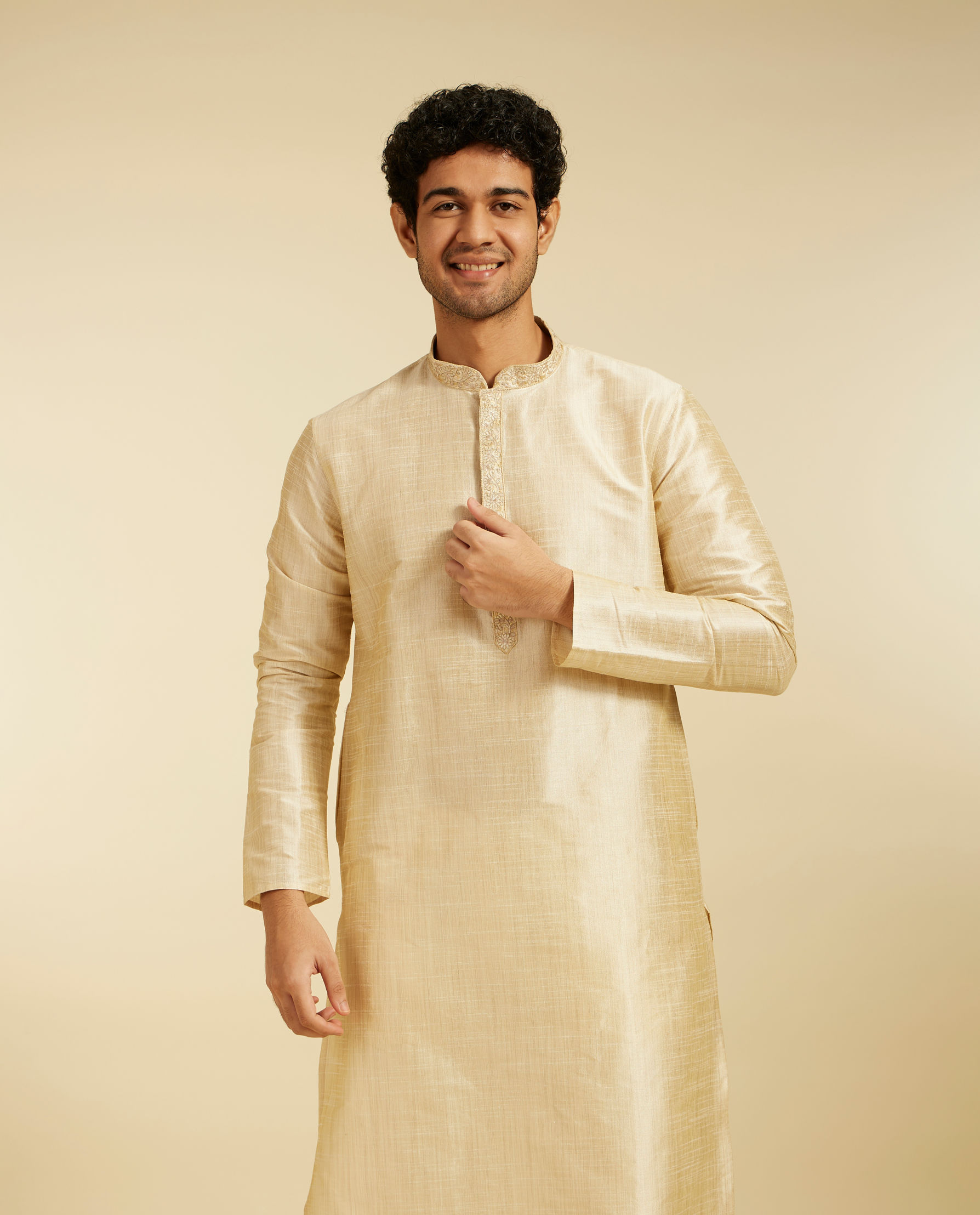 Diwas Men Pista Green Self Textured Kurta with Embroidered Placket