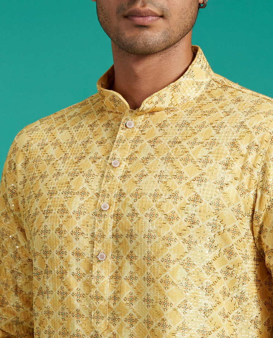 Diwas Men Straw Yellow Buta Print in Grid Pattern Kurta