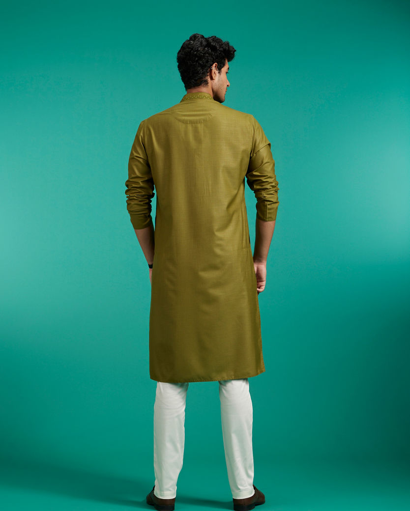 Diwas Men Olive Green Plain Kurta with Embroidered Neck