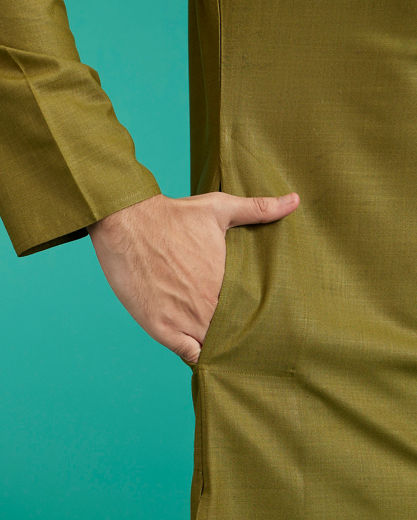 Diwas Men Olive Green Plain Classic Kurta with Embroidered Neckline