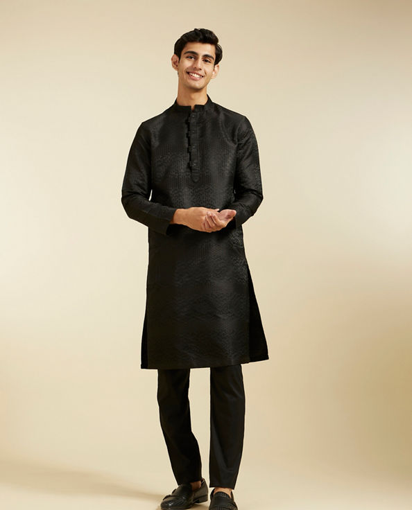 Diwas Men Ebony Black Triangular Self Patterned Kurta