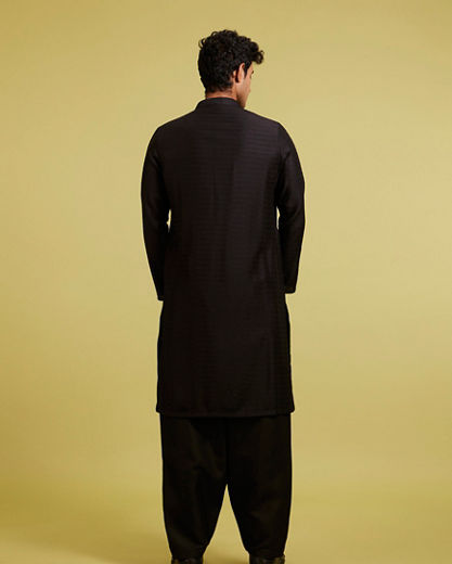Diwas Men Midnight Black Self Patterned Kurta with Striped Collar