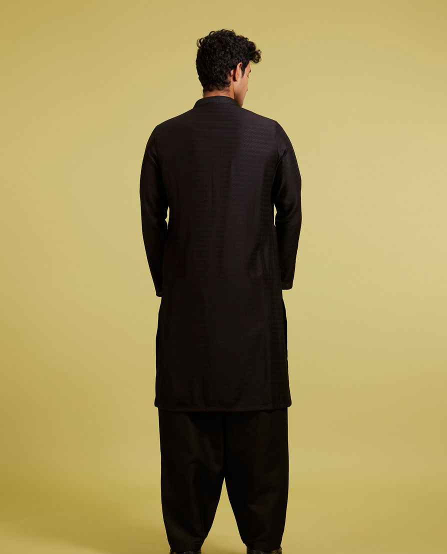 Diwas Men Midnight Black Self Patterned Kurta with Striped Collar