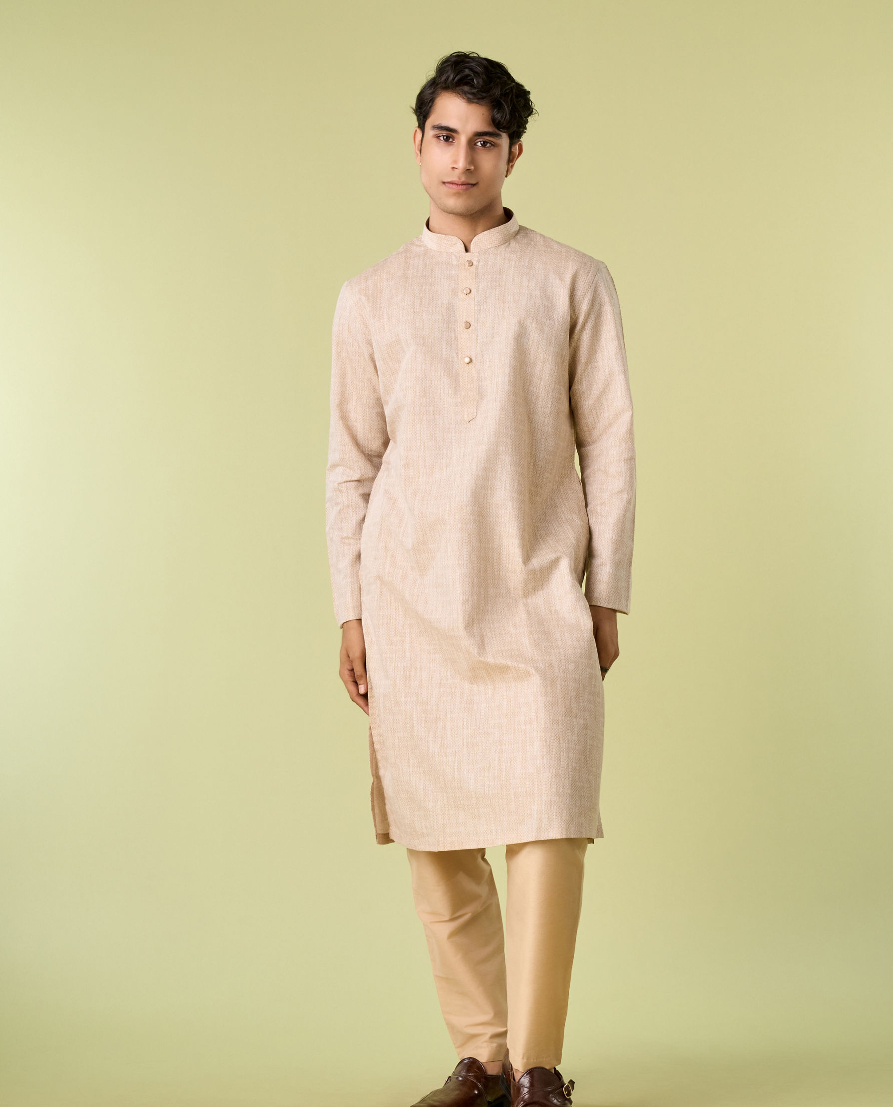 Diwas Men Beige Blended Cotton Kurta