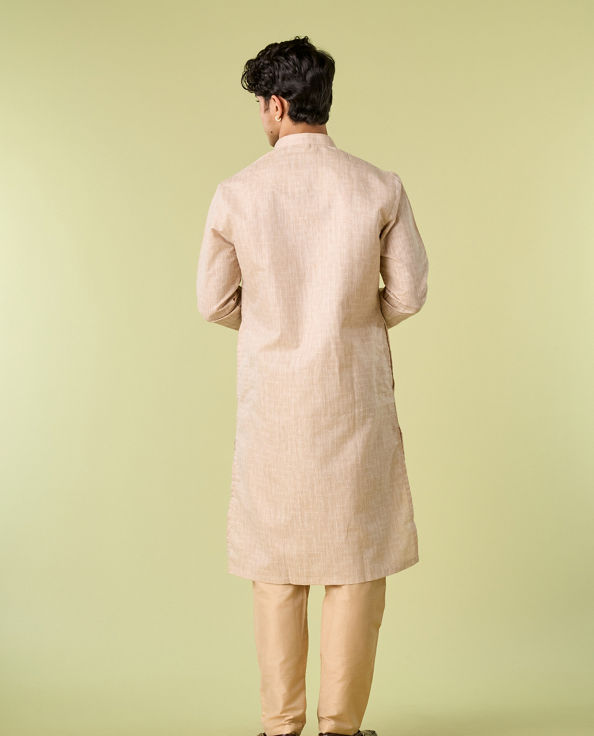 Diwas Men Beige Blended Cotton Kurta