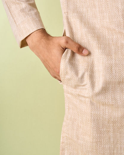 Diwas Men Beige Blended Cotton Kurta