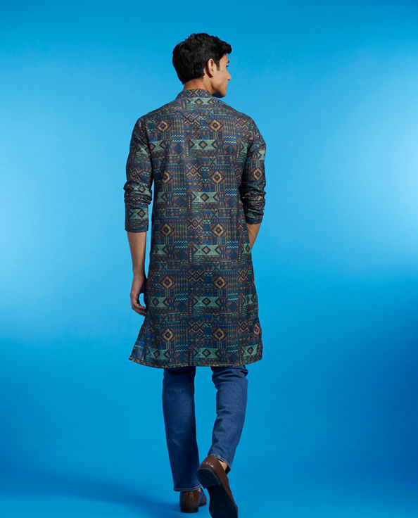 alt message - Diwas Men Teal Blue Aztec Printed Kurta image number 4