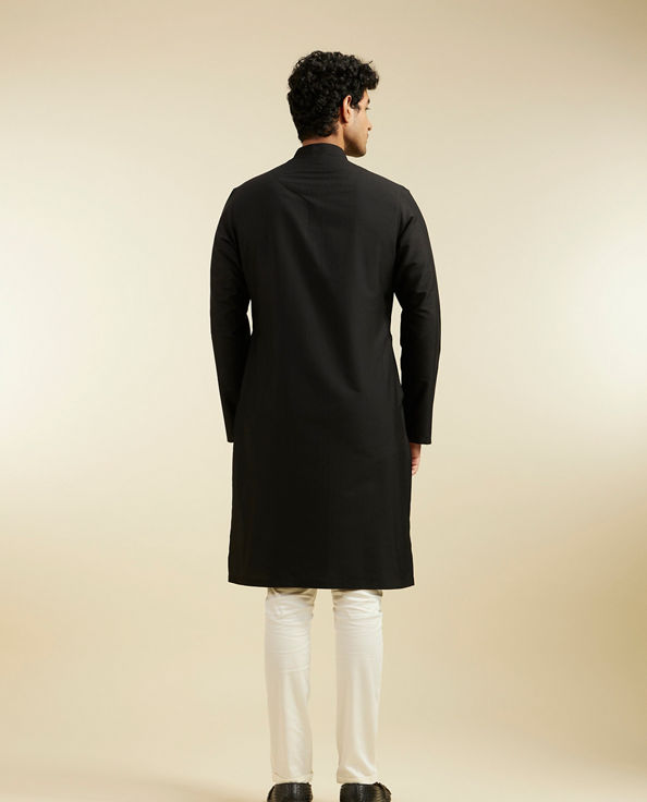 alt message - Diwas Men Midnight Black Plain Classic Kurta image number 4