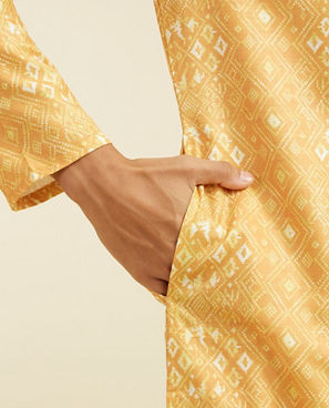 Diwas Men Mustard Yellow Kaleidoscopic Square Printed Kurta