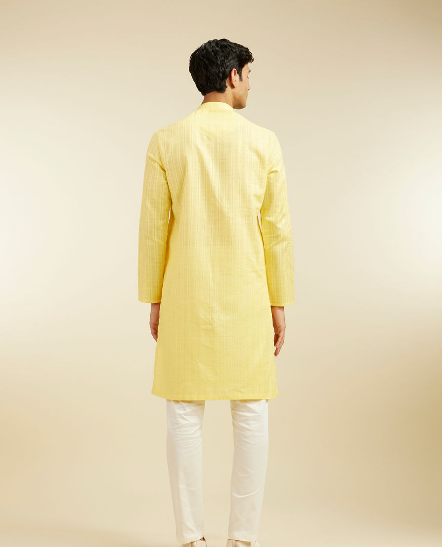 Diwas Men Corn Yellow Linear Patterned Kurta