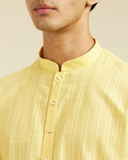 Diwas Men Corn Yellow Linear Patterned Kurta