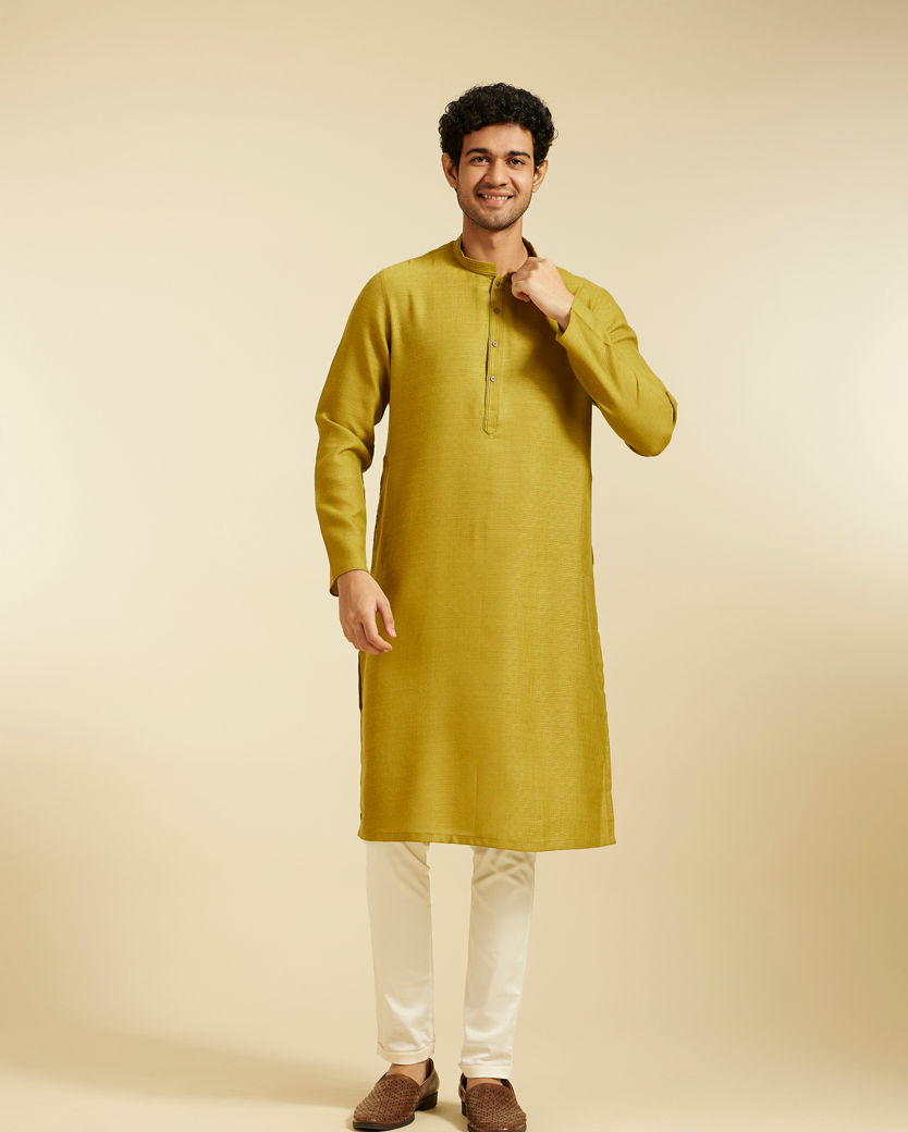 Diwas Men Mehndi Green Self Textured Kurta