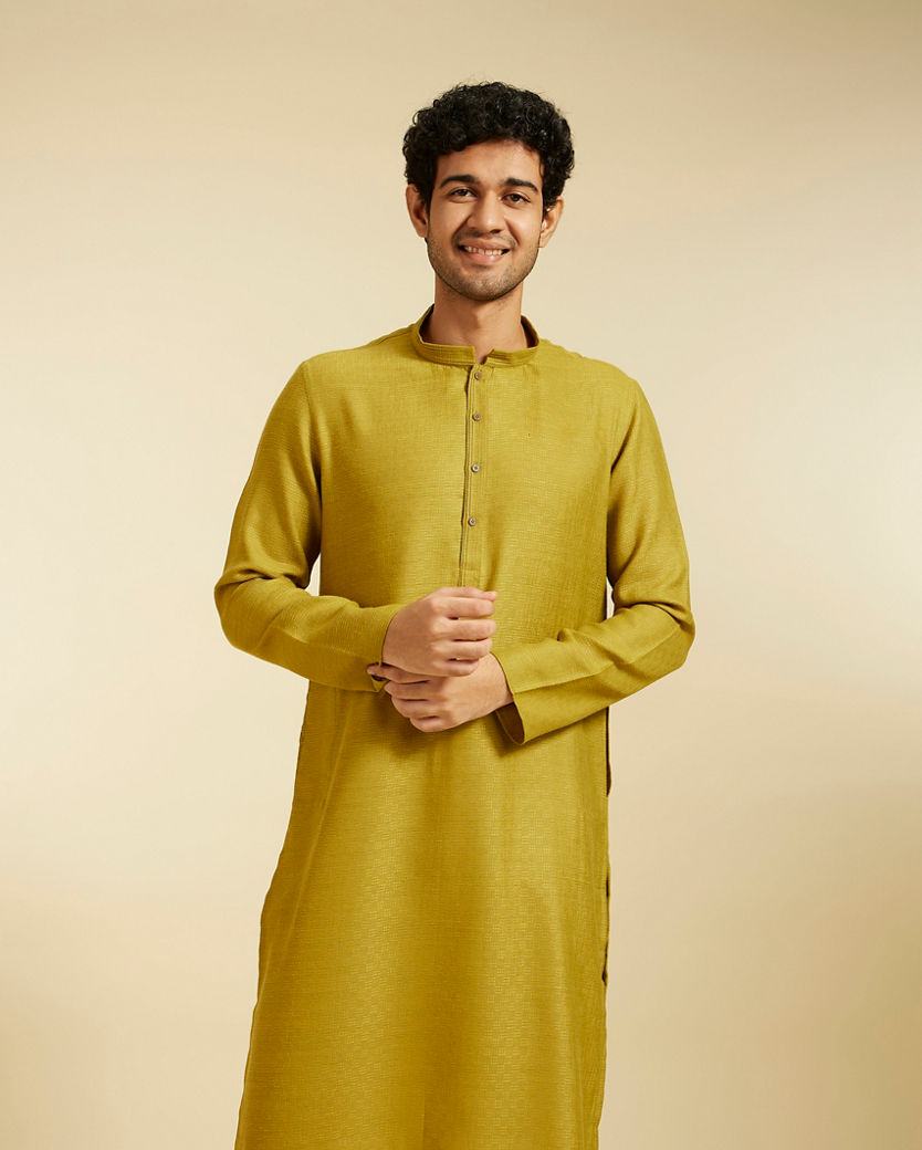 Diwas Men Mehndi Green Self Textured Kurta