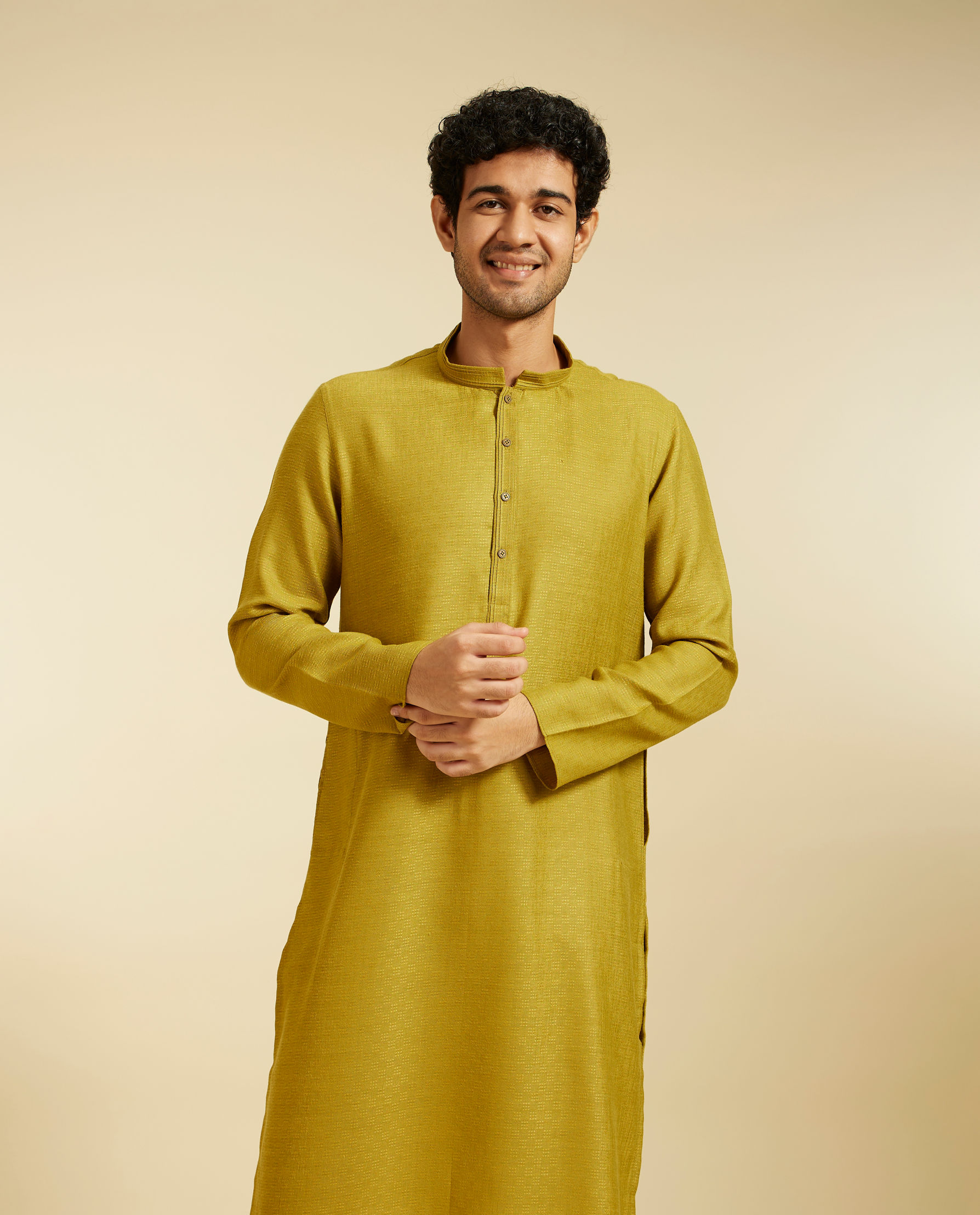 Diwas Men Mehndi Green Self Textured Kurta