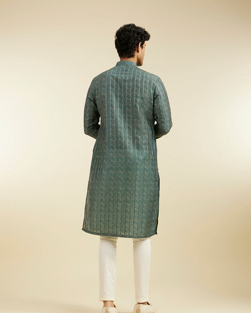 alt message - Diwas Men Bottle Green Chevron Printed Kurta image number 4