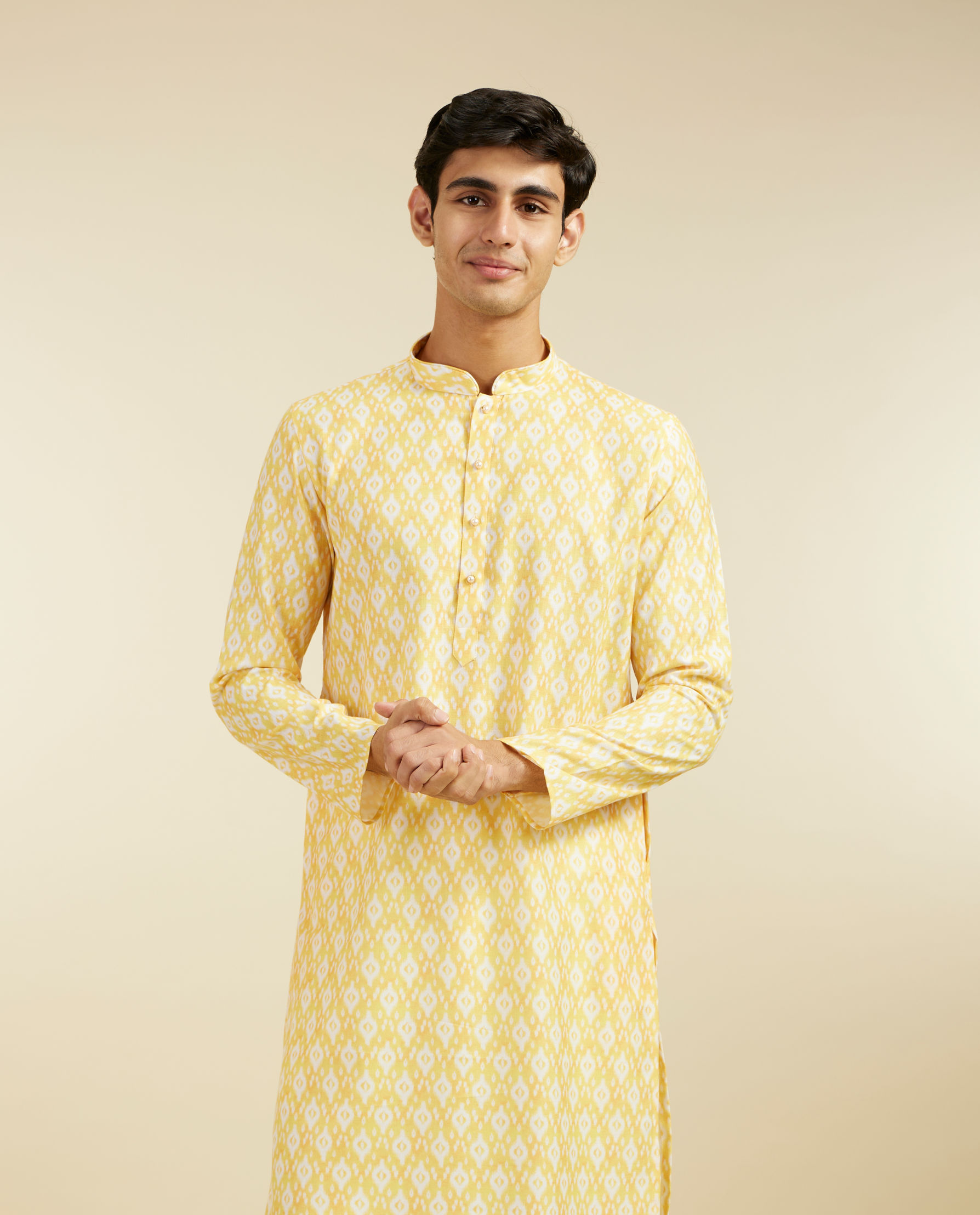 alt message - Diwas Men Yellow Iris Ikat Inspired Printed Kurta image number 0