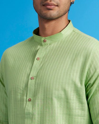 Diwas Men Soft Green Self Striped Patterned Kurta