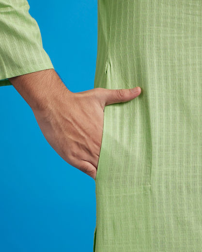 Diwas Men Soft Green Self Striped Patterned Kurta