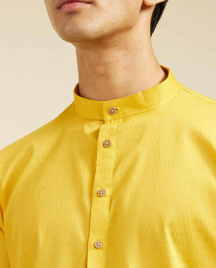 Diwas Men Mustard Yellow Honeycomb Patterned Kurta