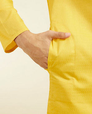 Diwas Men Mustard Yellow Honeycomb Patterned Kurta