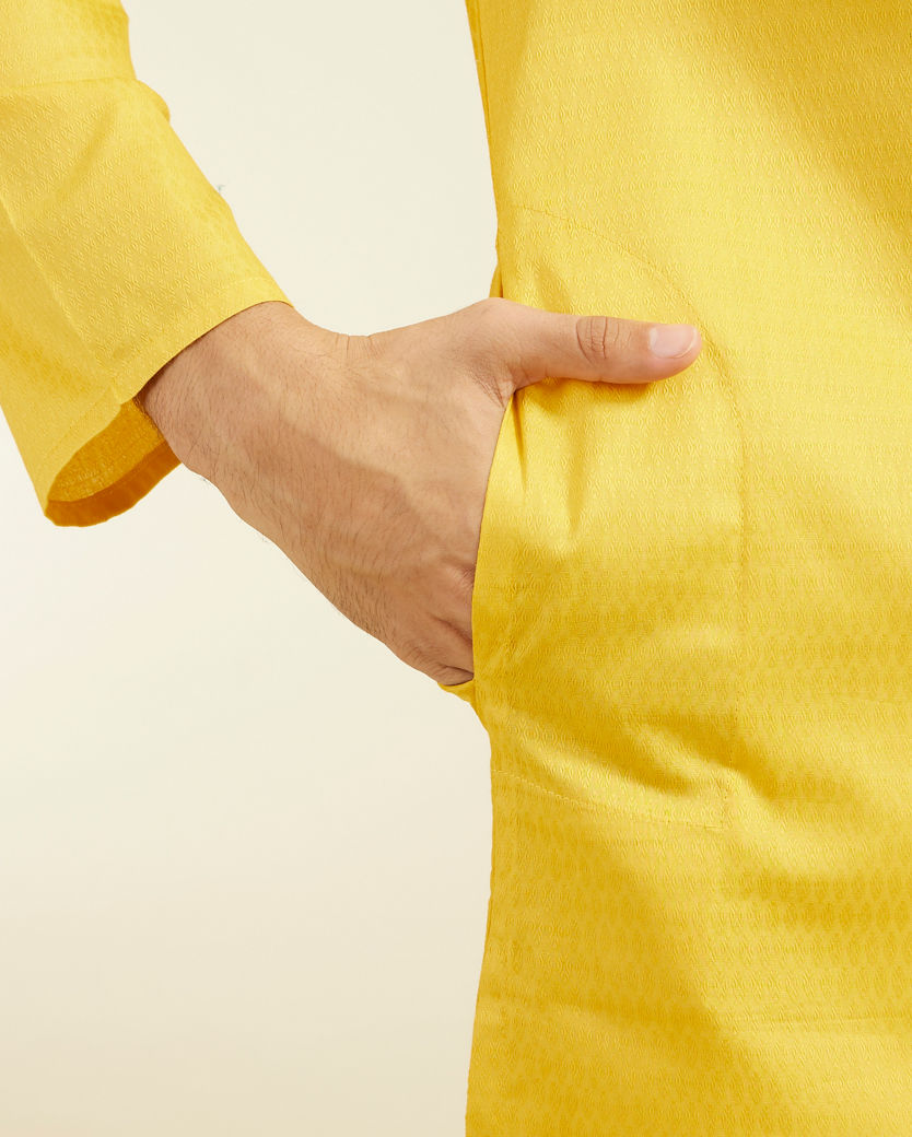 Diwas Men Mustard Yellow Honeycomb Patterned Kurta