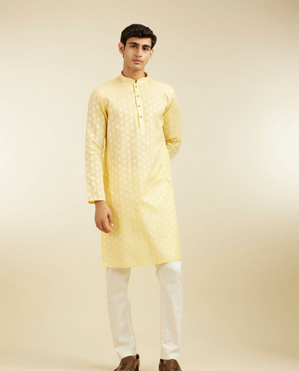 alt message - Diwas Men Sunlit Yellow Cotton Kurta image number 2