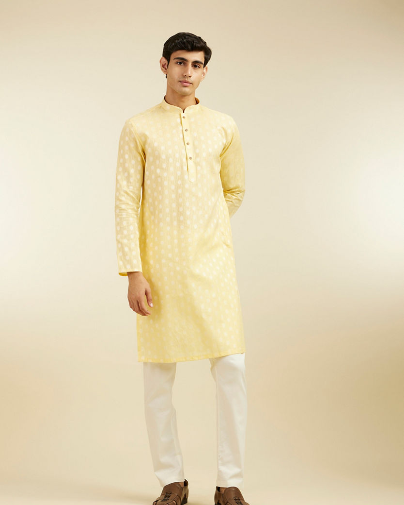 alt message - Diwas Men Sunlit Yellow Cotton Kurta image number 2