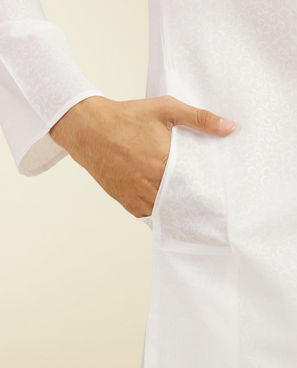 Diwas Men Warm White Self Patterned Kurta