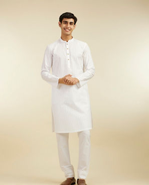 Diwas Men Cloud White Self Striped Kurta