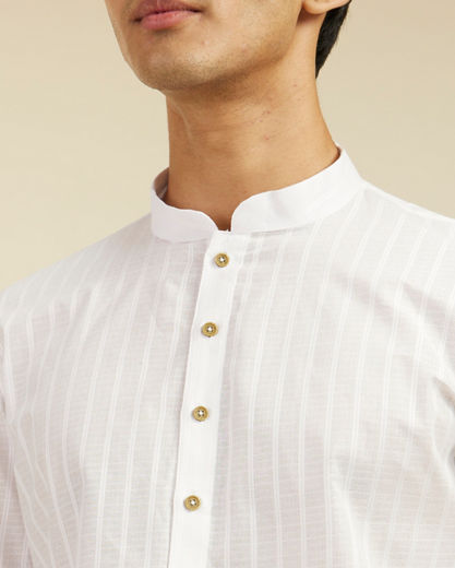 Diwas Men Cloud White Self Striped Kurta
