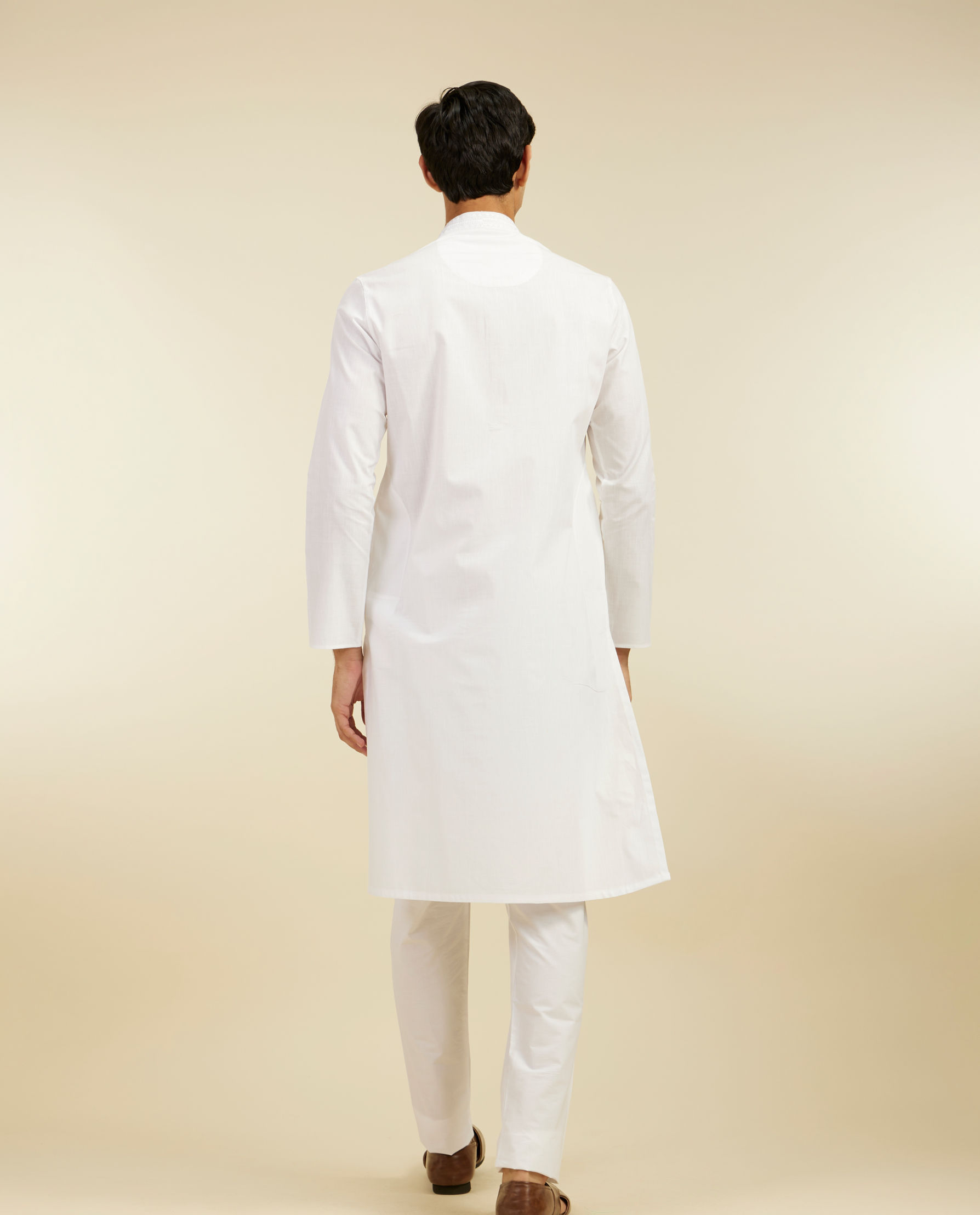 Diwas Men Snow White Plain Classic Kurta with Embroidered Neckline