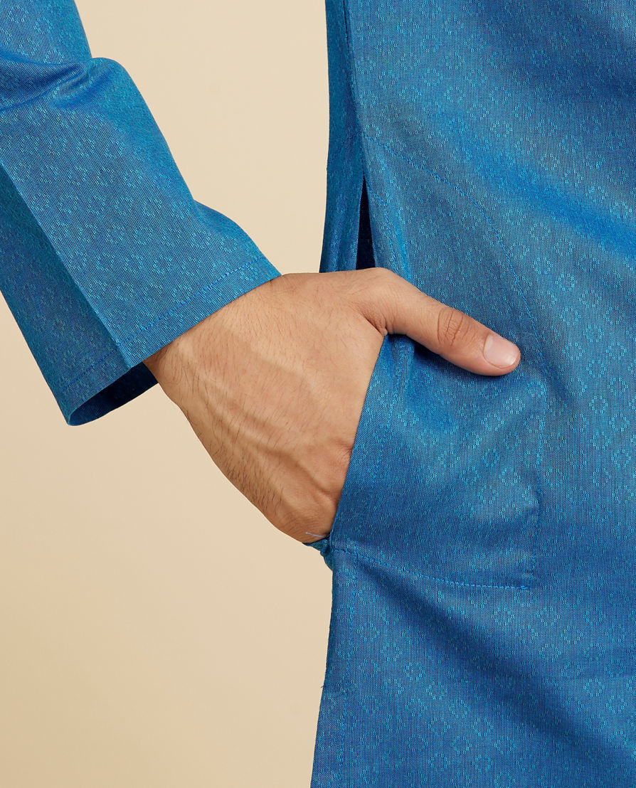 Diwas Men Cerulean Blue Lattice Patterned Kurta