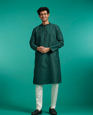 Diwas Men Bottle Green Plain Classic Kurta with Textured Neckline