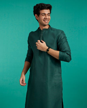 Diwas Men Bottle Green Plain Classic Kurta with Textured Neckline