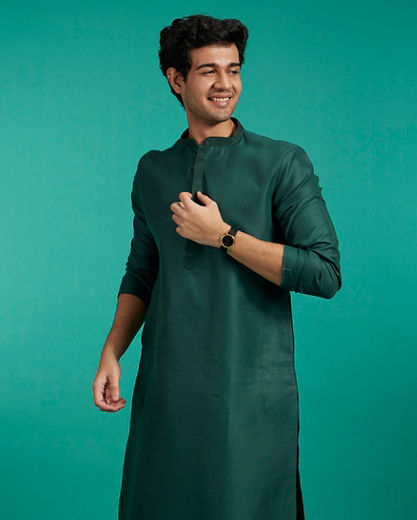 Diwas Men Bottle Green Plain Classic Kurta with Textured Neckline