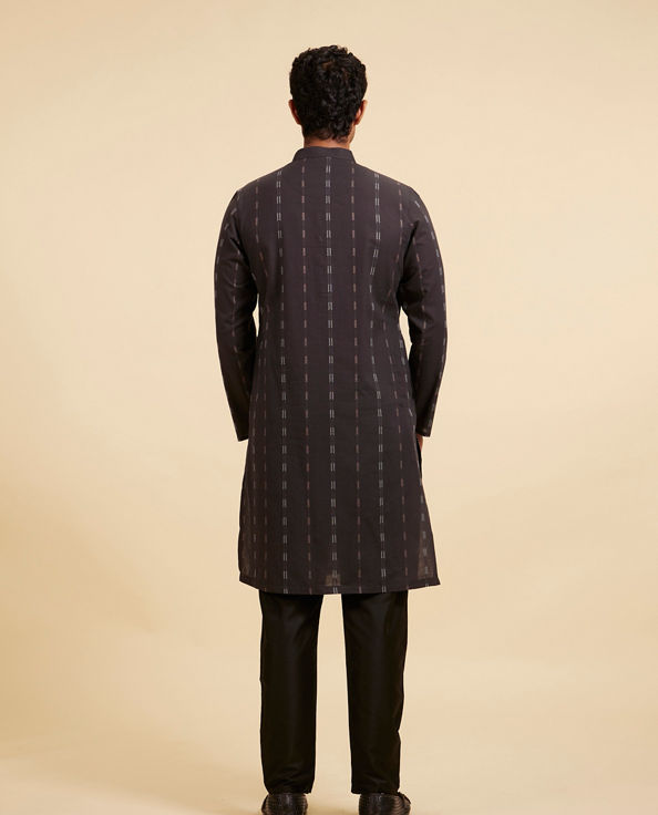 Diwas Men Charcoal Black Linear Patterned Kurta