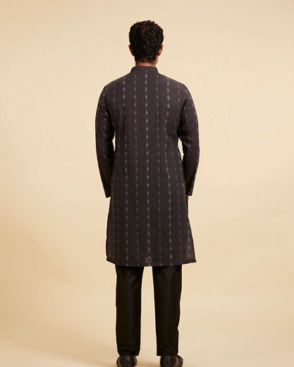 Diwas Men Charcoal Black Linear Patterned Kurta