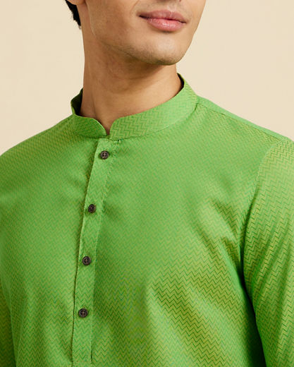 Diwas Men Soft Green Chevron Printed Kurta