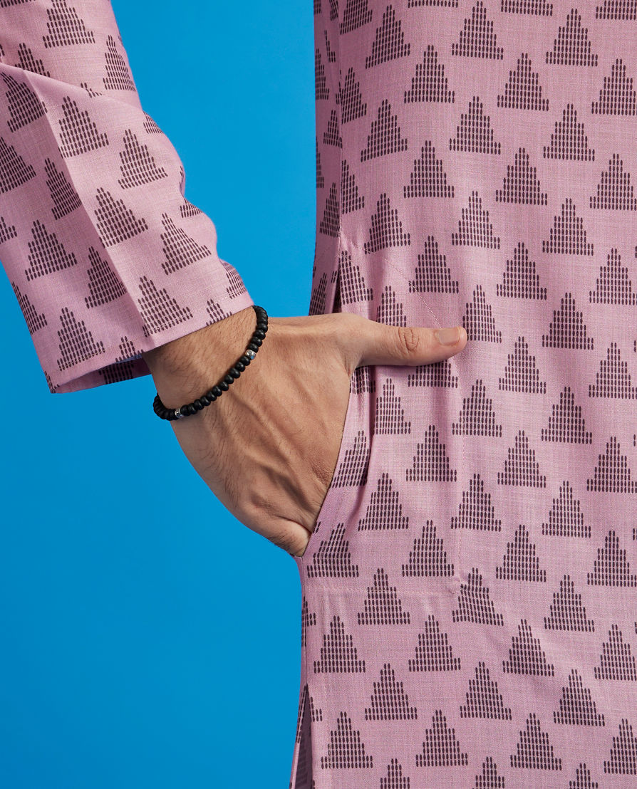 Diwas Men Baby Pink Kurta with Gopuram Motifs