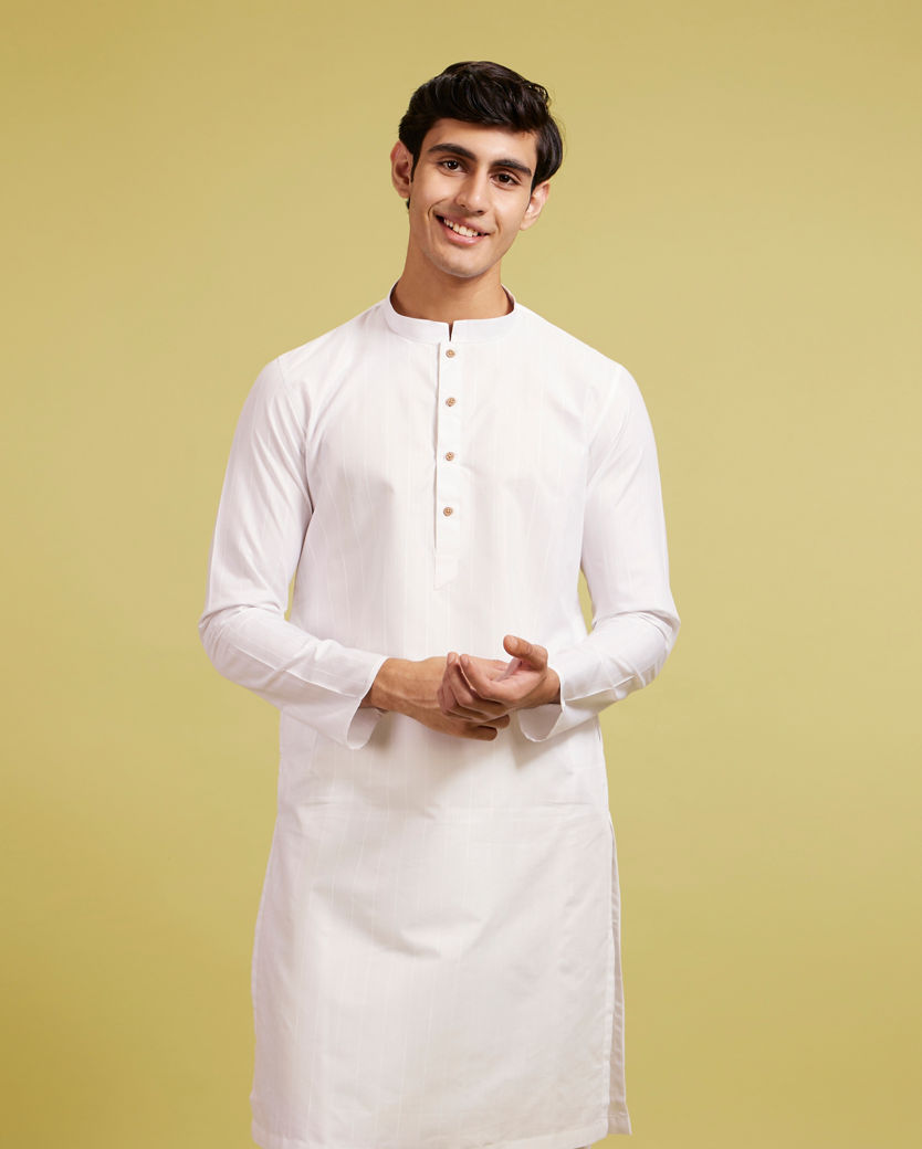 Diwas Men Ice White Linear Self Striped Kurta