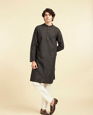 Diwas Men Black Elegance Cotton Kurta