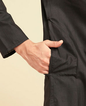 Diwas Men Black Elegance Cotton Kurta