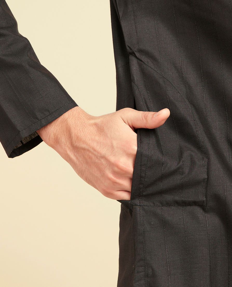 Diwas Men Black Elegance Cotton Kurta