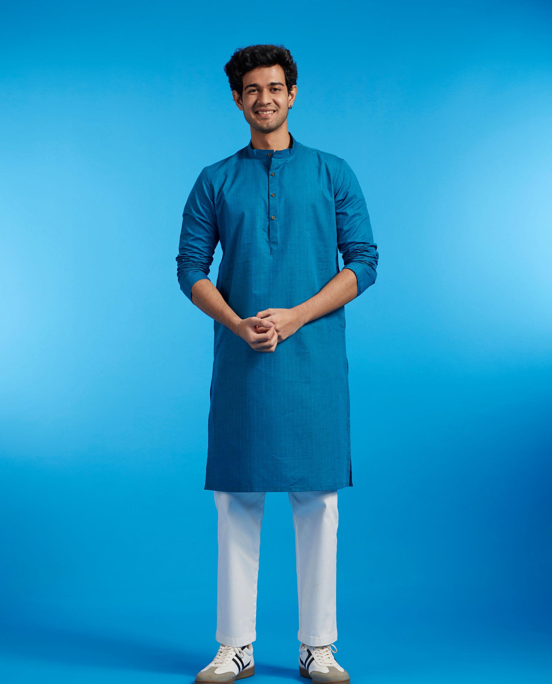 Diwas Men Teal Blue Linear Self Striped Kurta