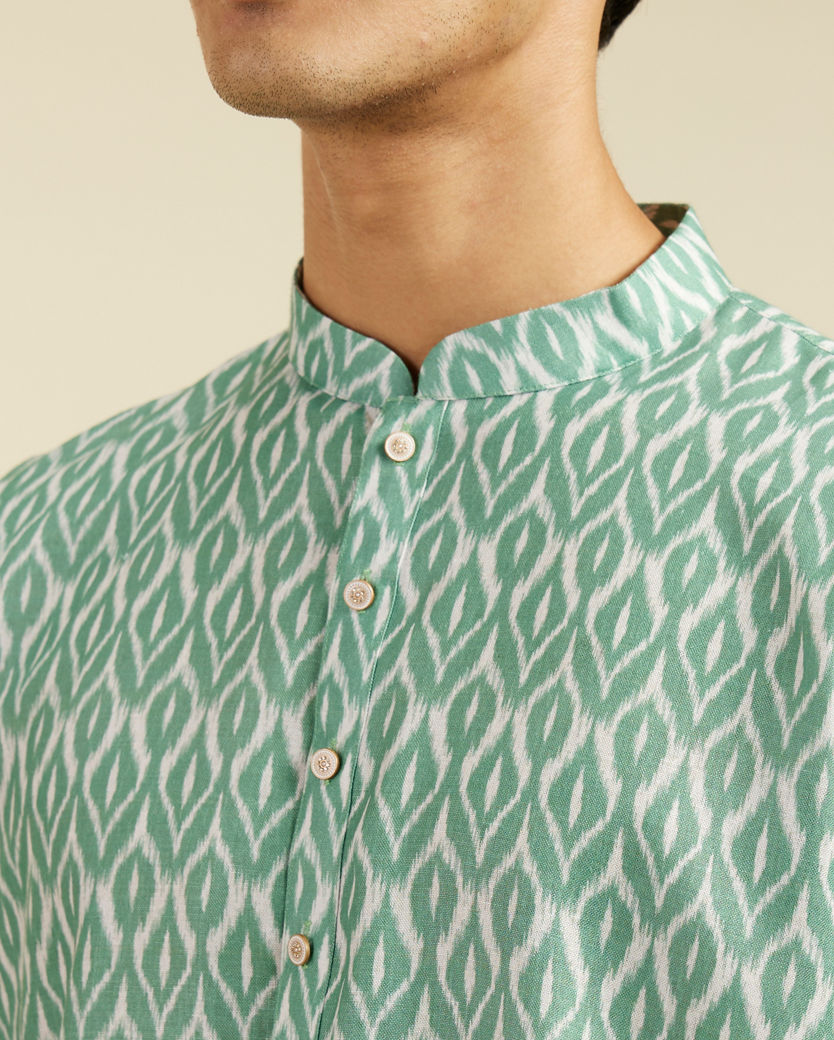 Diwas Men Pistachio Green Ikat Printed Kurta