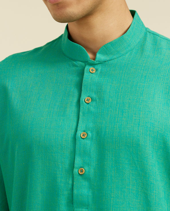 alt message - Diwas Men Enchanting Teal Green Kurta image number 1