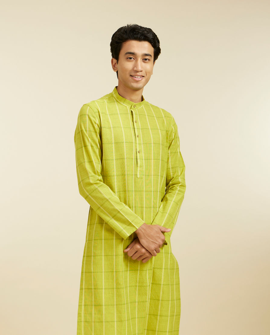 Diwas Men Soft Green Windowpane Checks Patterned Kurta