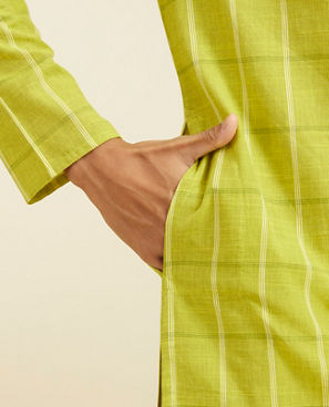 Diwas Men Soft Green Windowpane Checks Patterned Kurta
